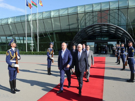 Завершился официальный визит Президента Молдовы Игоря Додона в Азербайджан