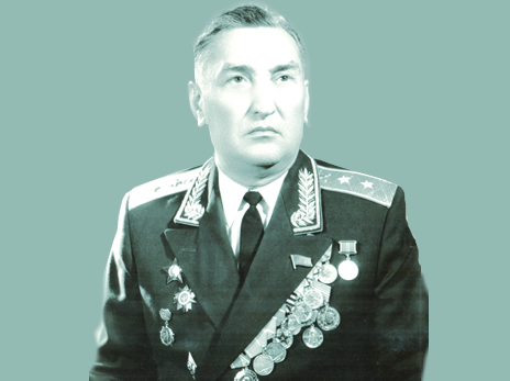 Генерал-лейтенант Гусейн Расулбеков -100