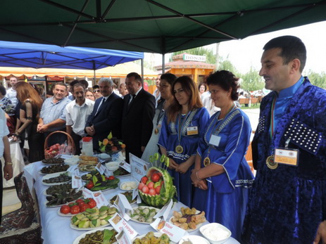 На II Международном фестивале долмы в Хачмазе представлены 350 видов блюд