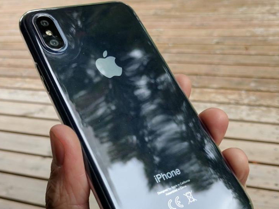 СМИ опубликовали фотографии с окончательным дизайном iPhone 8 - ФОТО