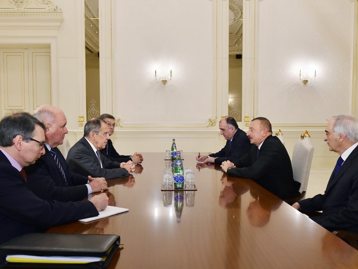 Президент Ильхам Алиев принял делегацию, возглавляемую министром иностранных дел России