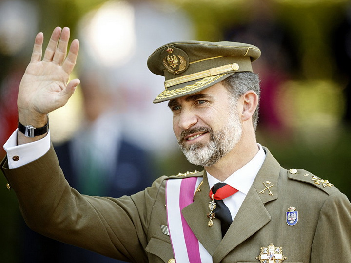 Король Испании обратился с призывом к новому парламенту Каталонии