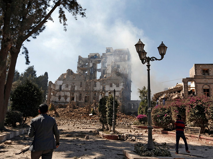 Арабская коалиция сообщила об эвакуации гуманитарных миссий из Йемена