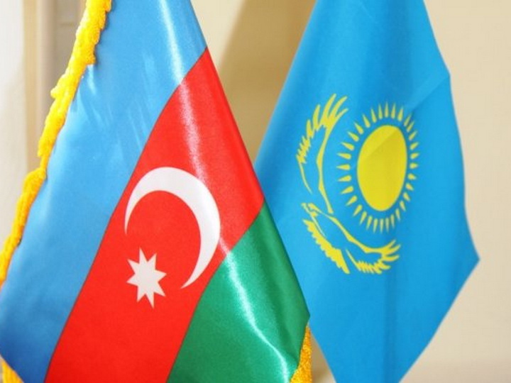 Азербайджан и Казахстан намерены в 2018-20 годах активизировать торговое сотрудничество