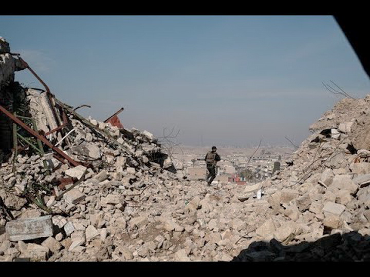 СМИ: 115 жертв террористов обнаружены в массовом захоронении в окрестностях Ракки