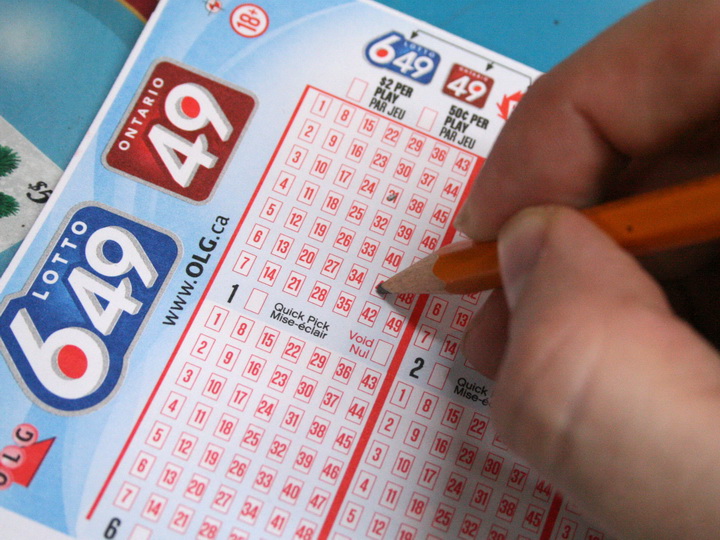 Канадец выиграл в лотерею более $13 млн