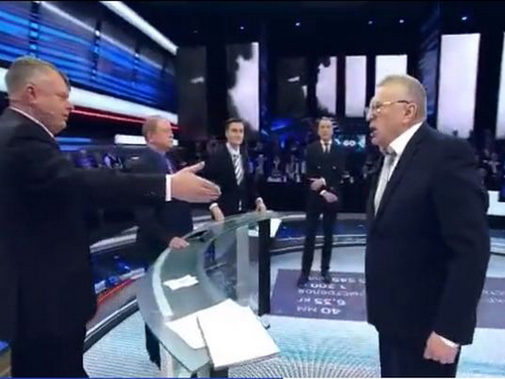 Жириновский потерял контроль, обещал массовые убийства и напал на гостя телешоу - ВИДЕО