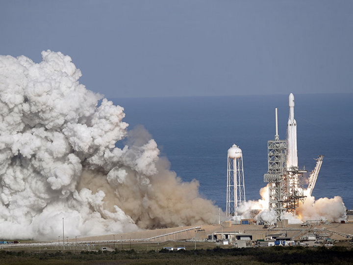 Falcon Heavy успешно стартовала с мыса Канаверал