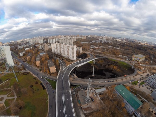 Эстакаду между Северо-Западной и Северо-Восточной хордами в Москве откроют ко Дню города