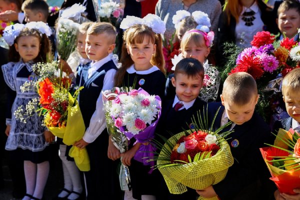 Эксперты рассказали, во сколько обойдется «школьный» букет в Подмосковье