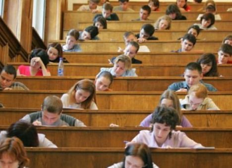Число москвичей в столичных вузах в 2018 году выросло почти вдвое