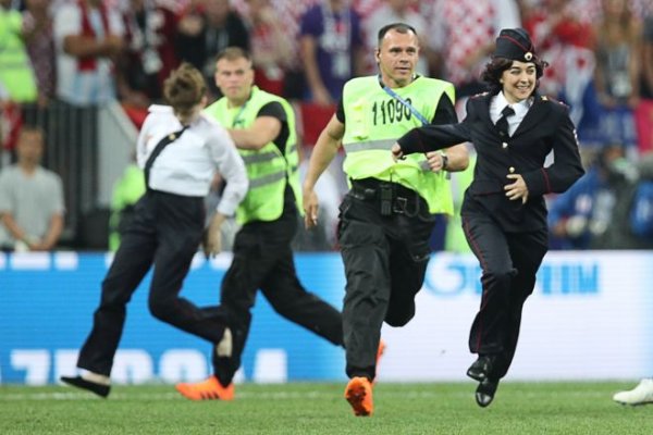 Pussy Riot обжаловали в ЕСПЧ арест на финальном матче Чемпионата мира