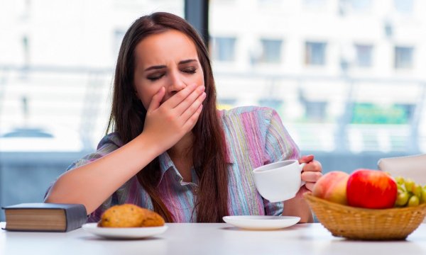 Диетолог назвал продукты, которые запрещено есть на завтрак