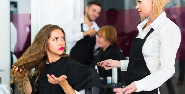 Как распознать «опасного» парикмахера, рассказал эксперт